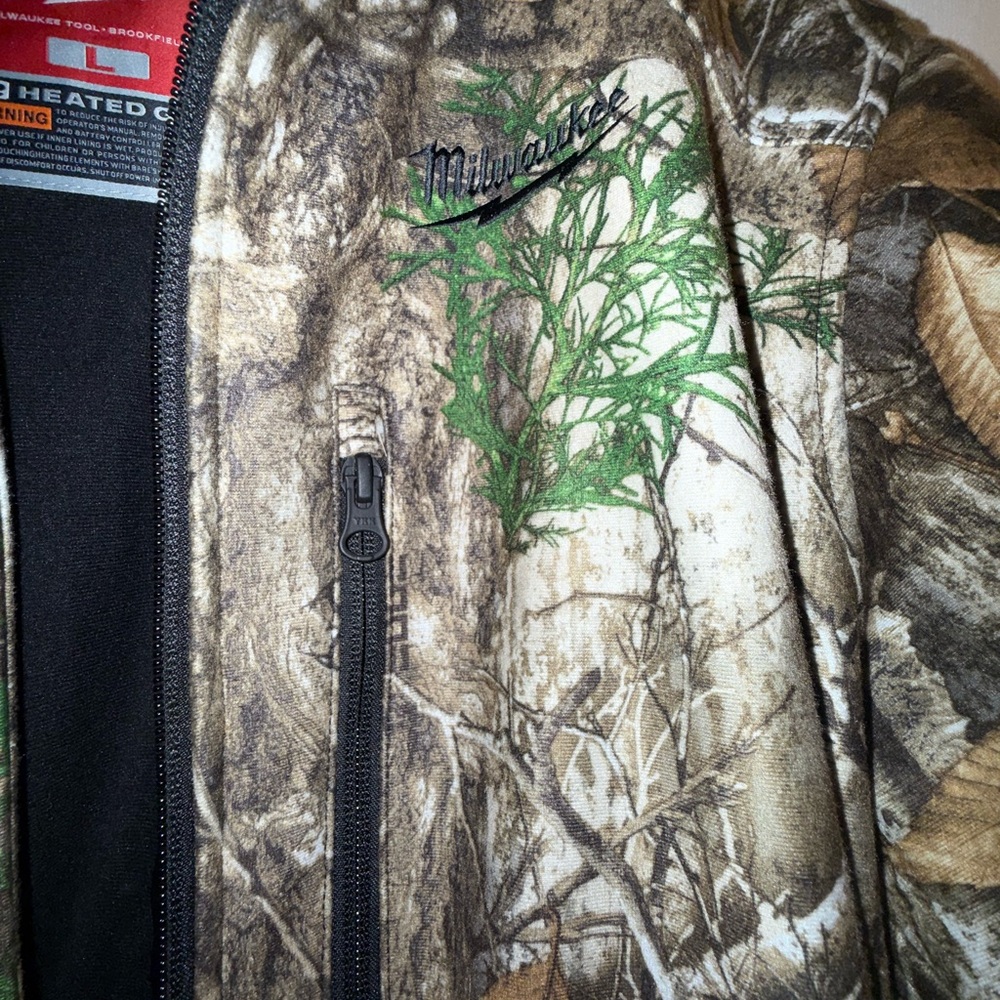 Milwaukee Men's Camouflage Field Jacket - Realtree-Style Brown/Green Camo.Size L - Picture 2 of 8